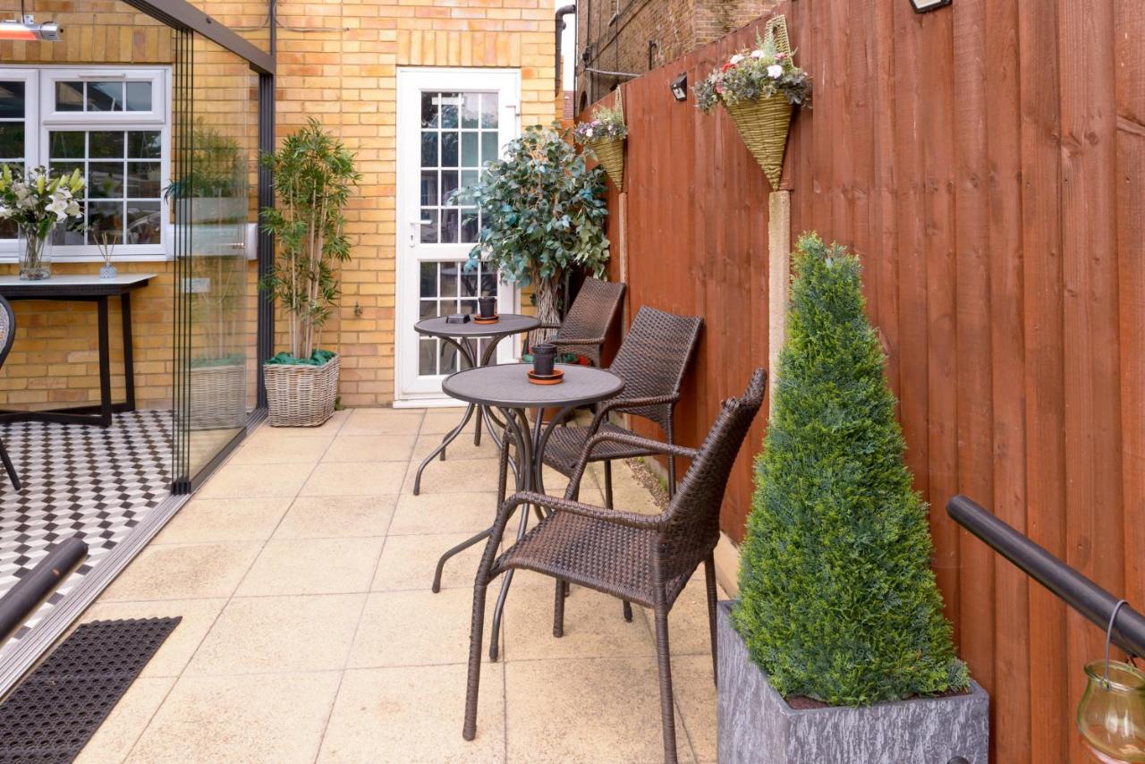 Imperial Guest House Ltd. Hounslow Buitenkant foto